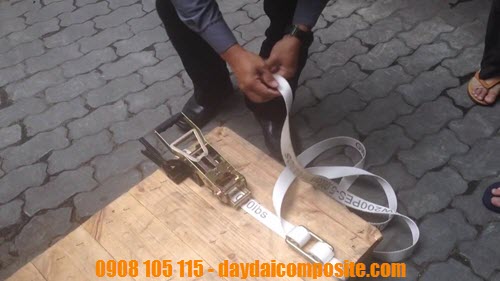 Việc chọn dây đai polyester làm bằng chất liệu tốt được ứng dụng phổ biến hiện nay, hay dây đai thép được sử dụng trong suốt một thời gian dài, chính là điều mà rất nhiều doanh nghiệp quan tâm