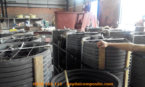 Không thể giữ cho hàng hóa sự ổn định về vị trí khi vận chuyển trên các đoạn đường gồ ghề